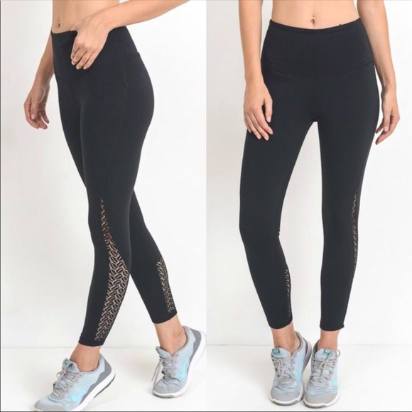 NEW!❗️LAST ONE❗️LEGGINGS WITH MESH DETAIL. - Picture 3 of 4